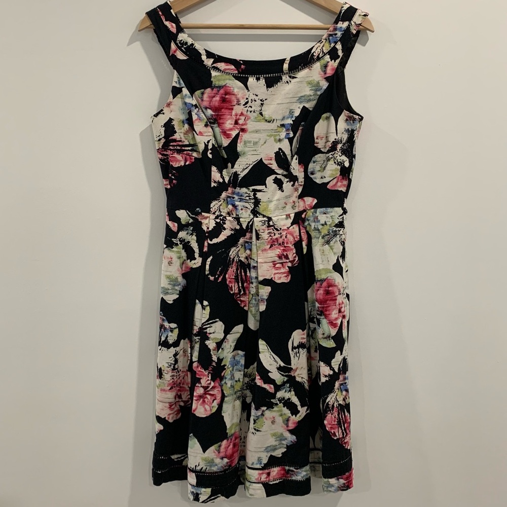 White House black market Floral dress 6